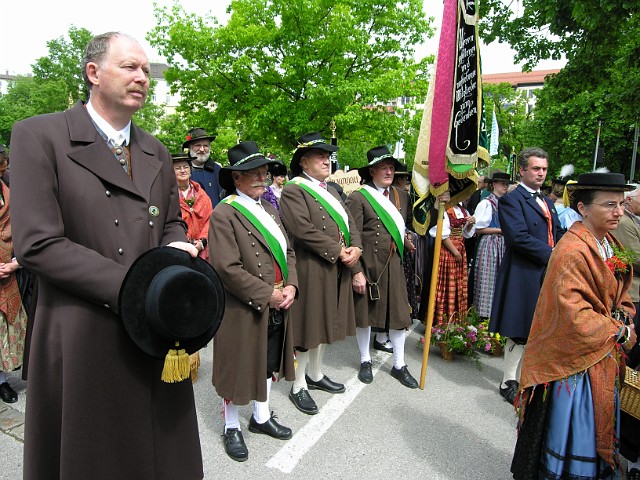 DSCN7751.JPG - 14. Treffen der Historischen Trachten in Traunstein am 25. Mai 2008
